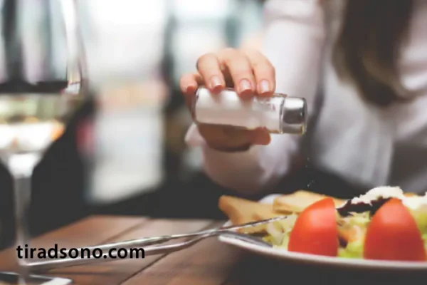 کم‌کاری تیروئید و هوس نمک